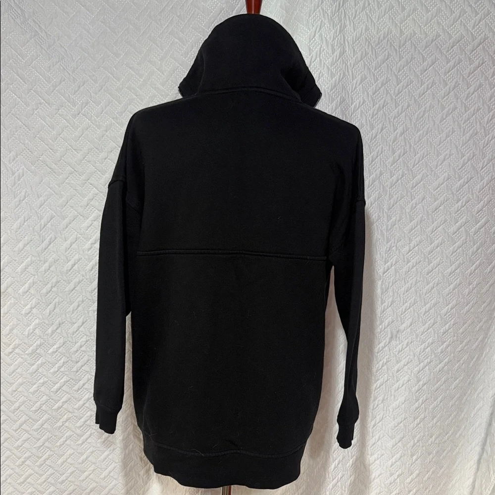 Old Navy Women's Classic Black Zip-Up Sweatshirt - Picture 3 of 4